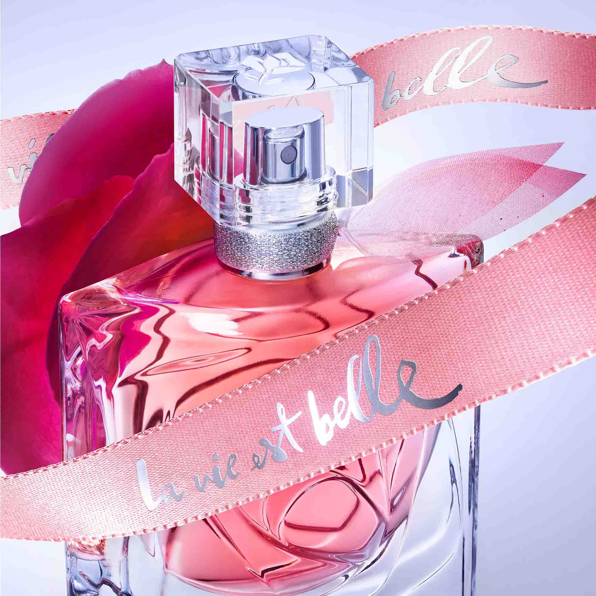 LA VIE EST BELLE ROSE EXTRAORDINAIRE