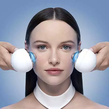 restore visibly younger skin